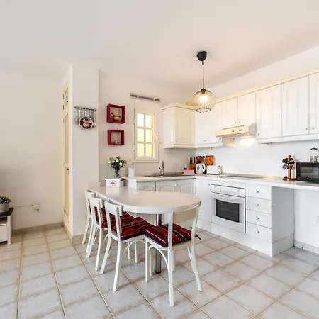 Spacious 1Br Apartment & Heated Pool & Terrace With Amazing Views & Costa Adeje By Aqua Vista Tenerife