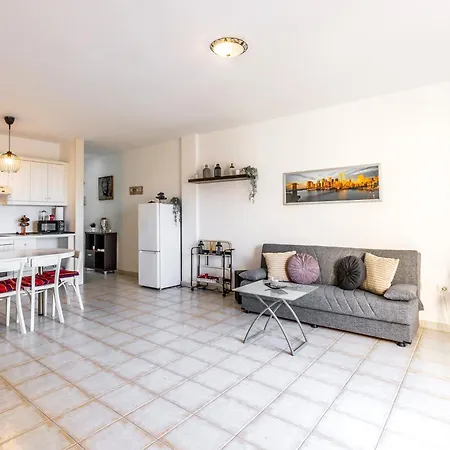 Spacious 1Br Apartment & Heated Pool & Terrace With Amazing Views & Costa Adeje By Aqua Vista Tenerife Daire *